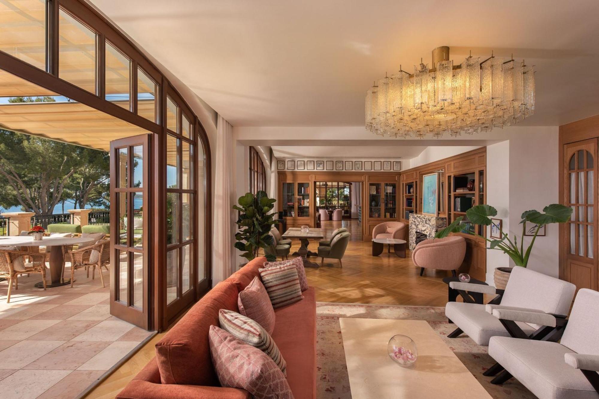 The St. Regis Mardavall Mallorca Semesteranläggning (resort) 5*