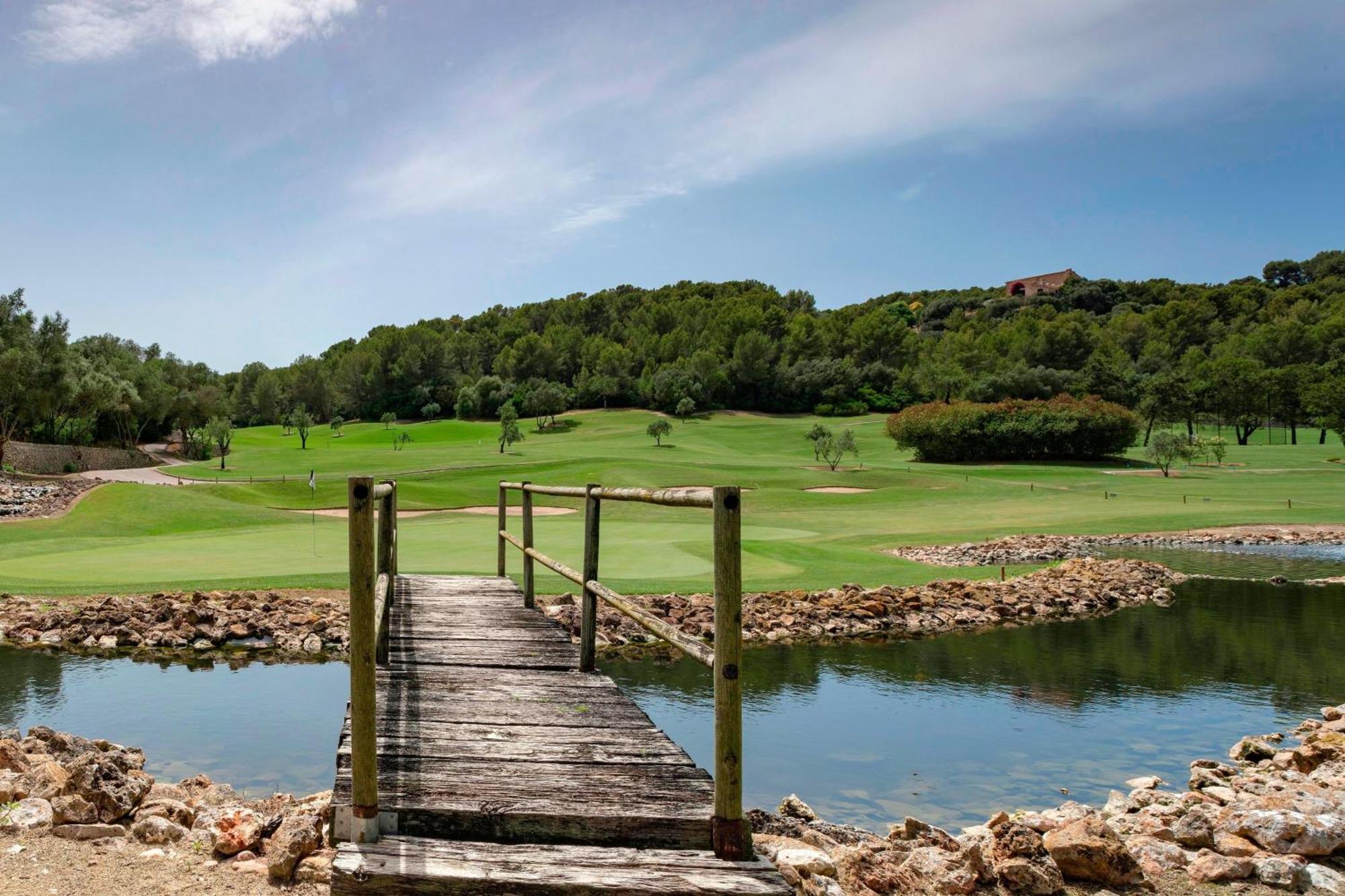 The St. Regis Mardavall Mallorca Semesteranläggning (resort)